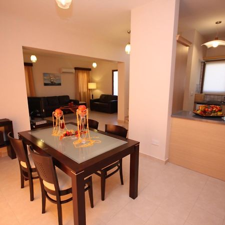 Holidays Villas Писури Екстериор снимка