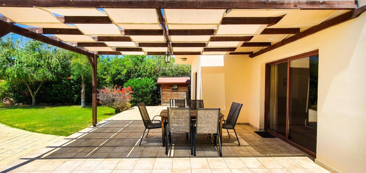 Holidays Villas Писури Екстериор снимка