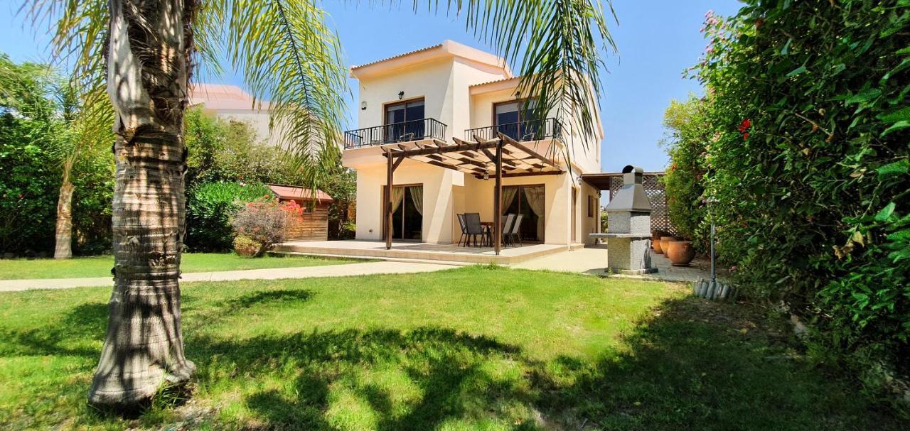 Holidays Villas Писури Екстериор снимка