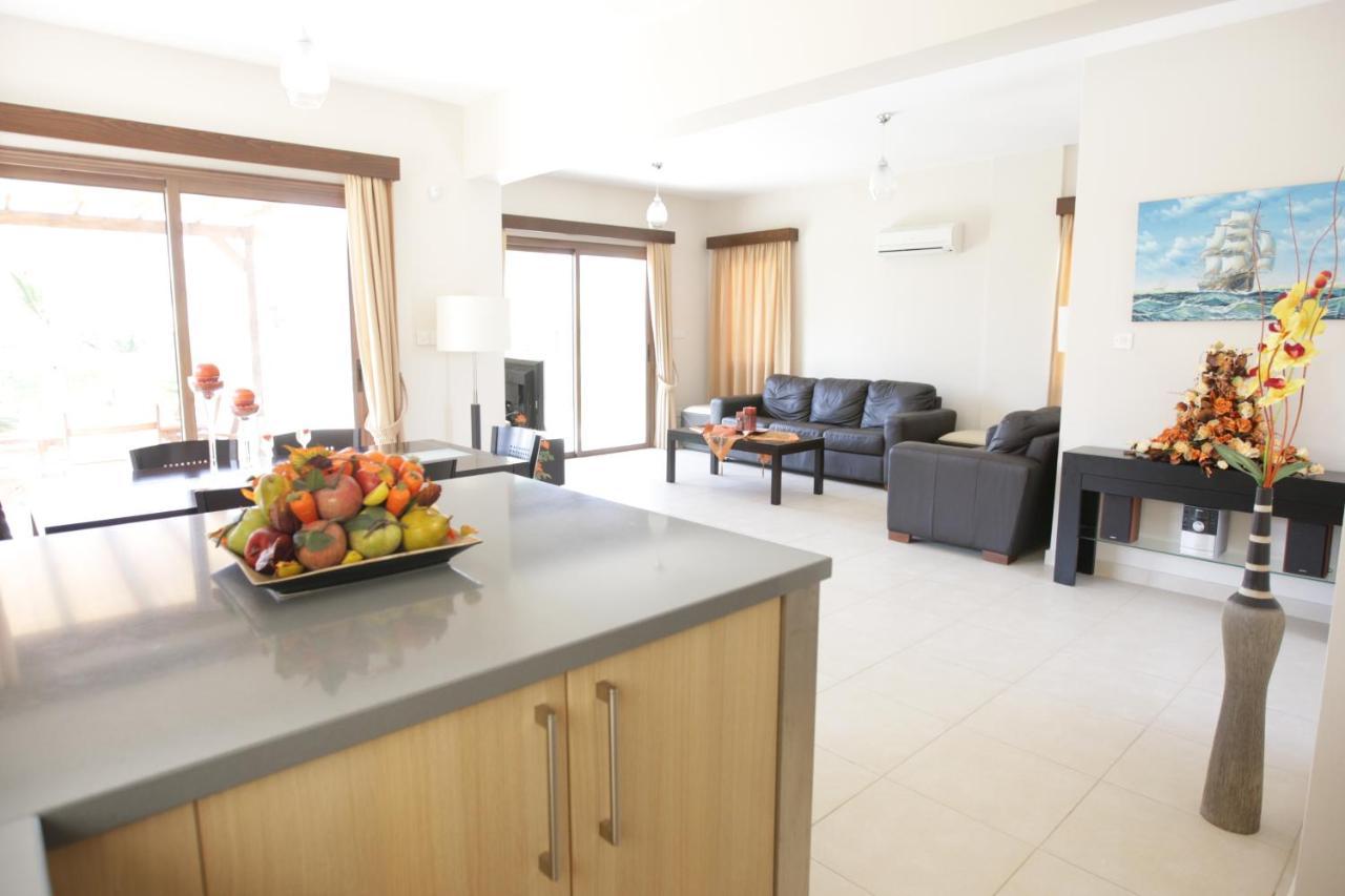 Holidays Villas Писури Екстериор снимка