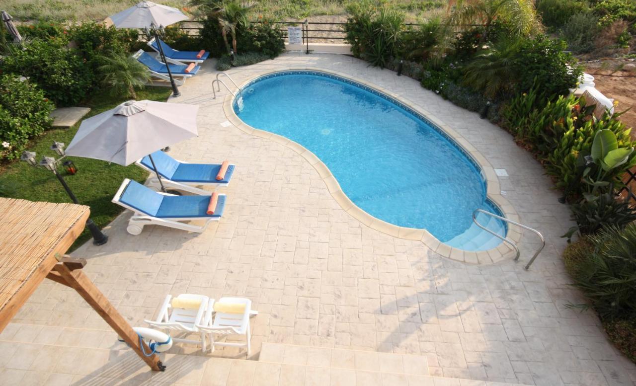 Holidays Villas Писури Екстериор снимка
