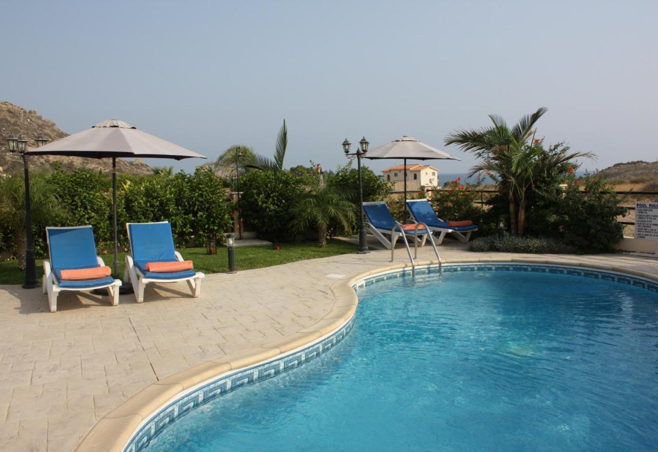 Holidays Villas Писури Екстериор снимка