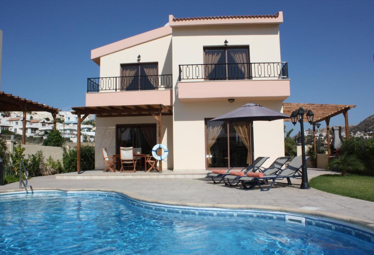 Holidays Villas Писури Екстериор снимка
