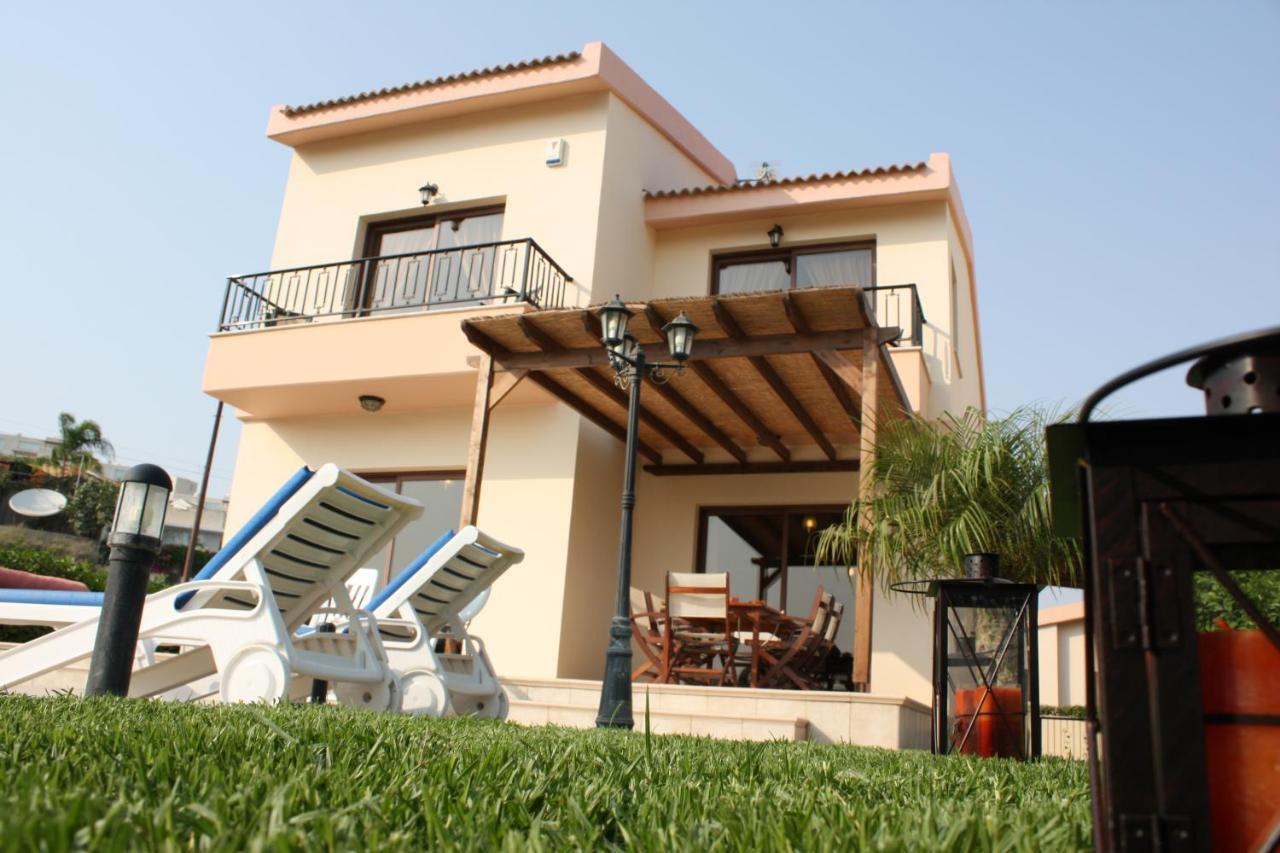 Holidays Villas Писури Екстериор снимка