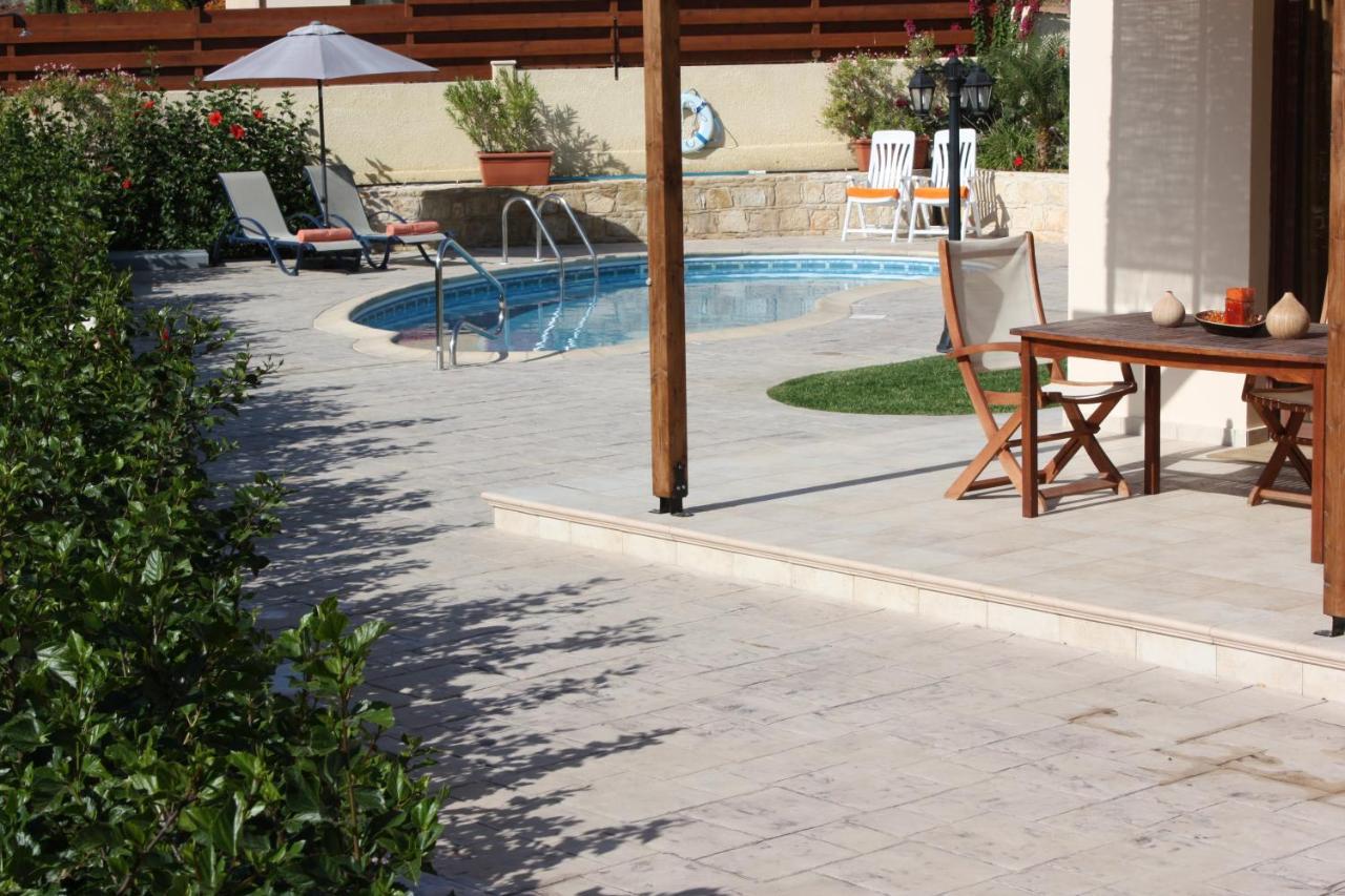 Holidays Villas Писури Екстериор снимка