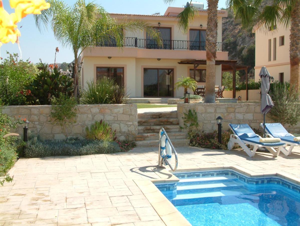 Holidays Villas Писури Екстериор снимка